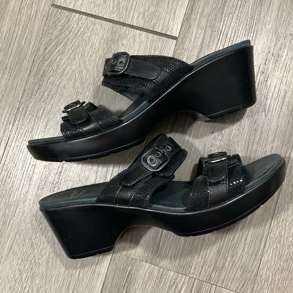 Dansko Jessie Black Lizard Embossed Leather Adjustable Strap Sandals size 39 - Picture 4 of 11